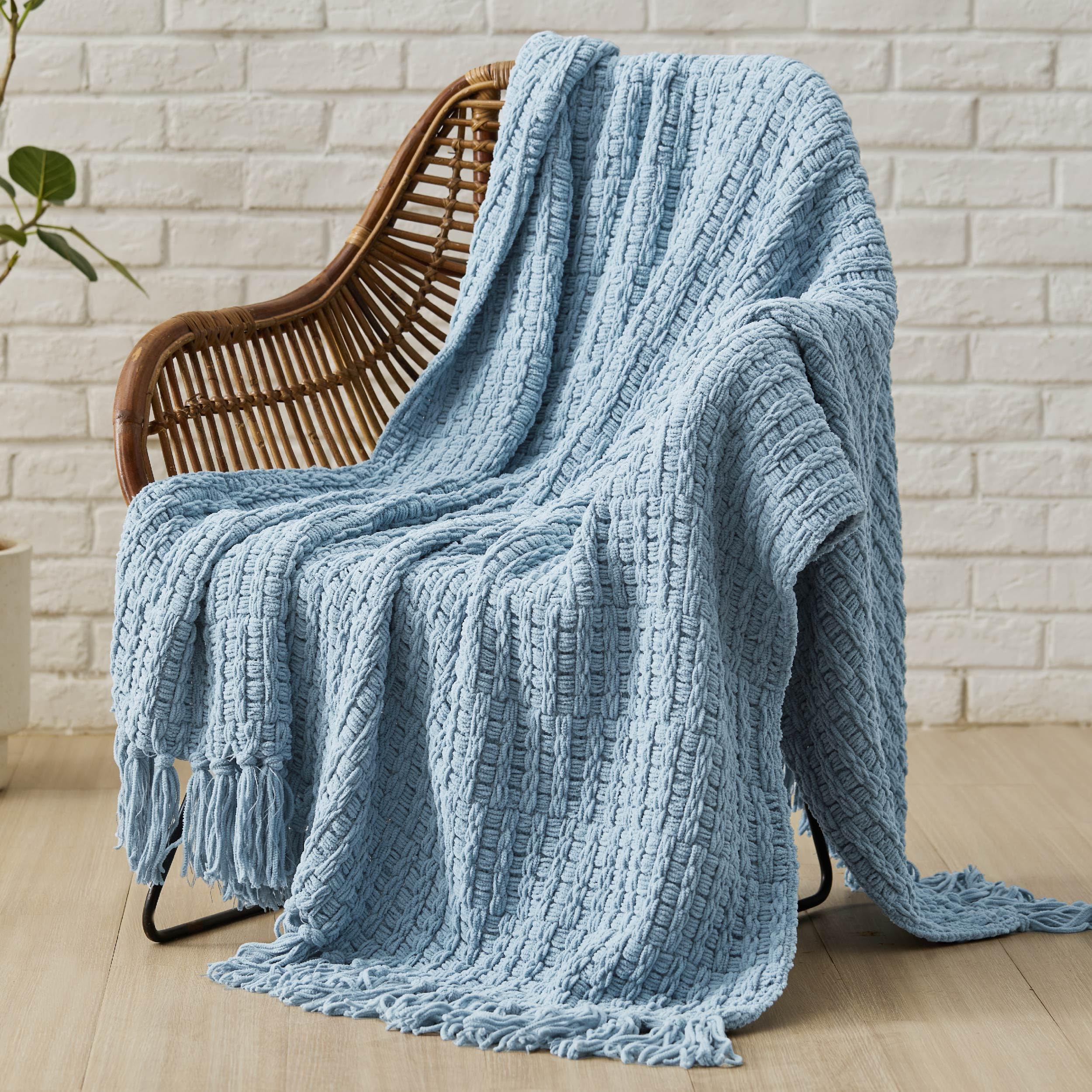 Amazon.com: Bedsure Blue Throw Blankets for Couch - Textured
